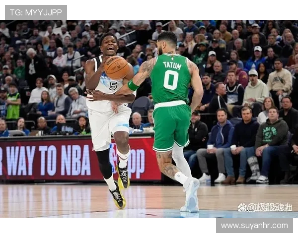 凯尔特人与勇士的巅峰对决NBA赛场上的经典较量与荣耀之战 凯尔特人与勇士的巅峰对决NBA赛场上的经典较量与荣耀之战