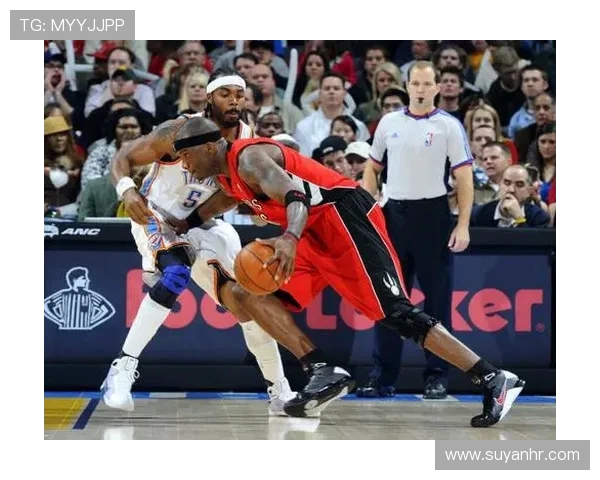 雷霆勇士西部决赛第三场激战回顾与精彩瞬间分析