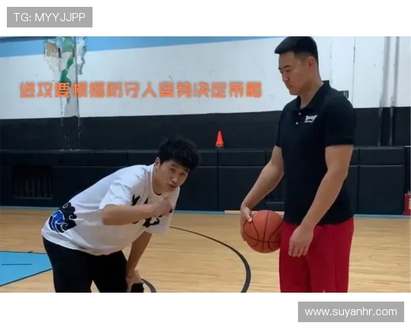 重庆篮球队防守策略解析：深度剖析球队战术与执行力的完美结合